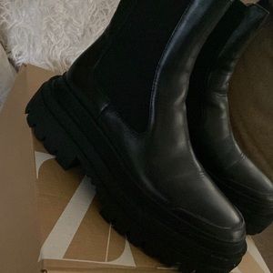 Zara lug sole boots